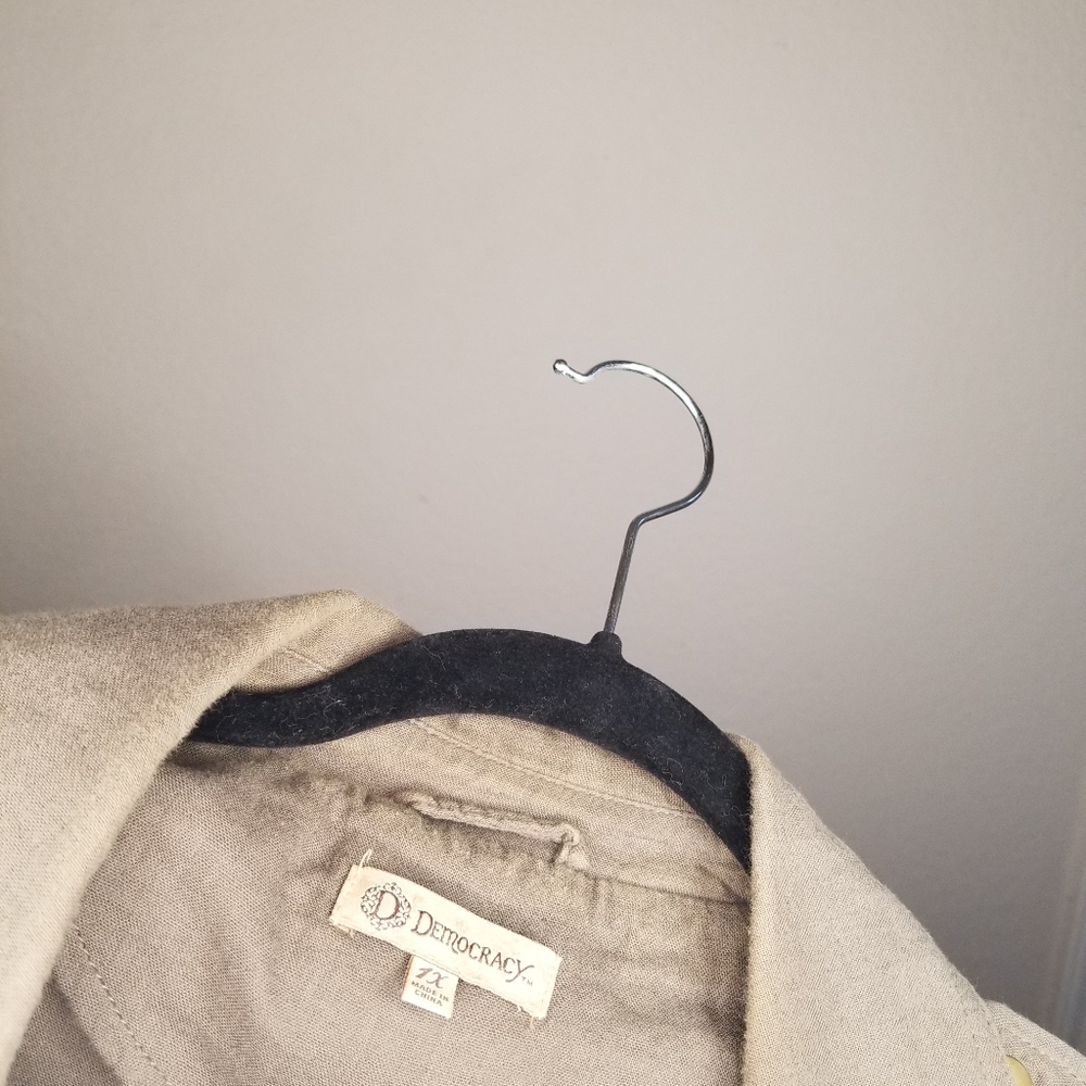 Vest - Picture 3 of 3